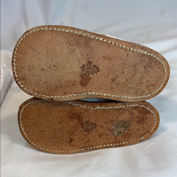Vintage Stride Rite Baby Hard Bottom White Walking Shoes Baby Size 5 1/2 EE - Picture 7 of 9